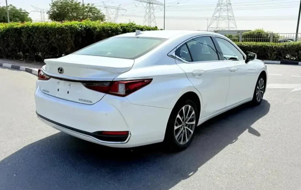 Lexus Es-Series 300H