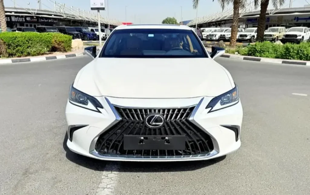 Lexus Es-Series 300H